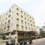 Book a Hotel Room in Hazratganj