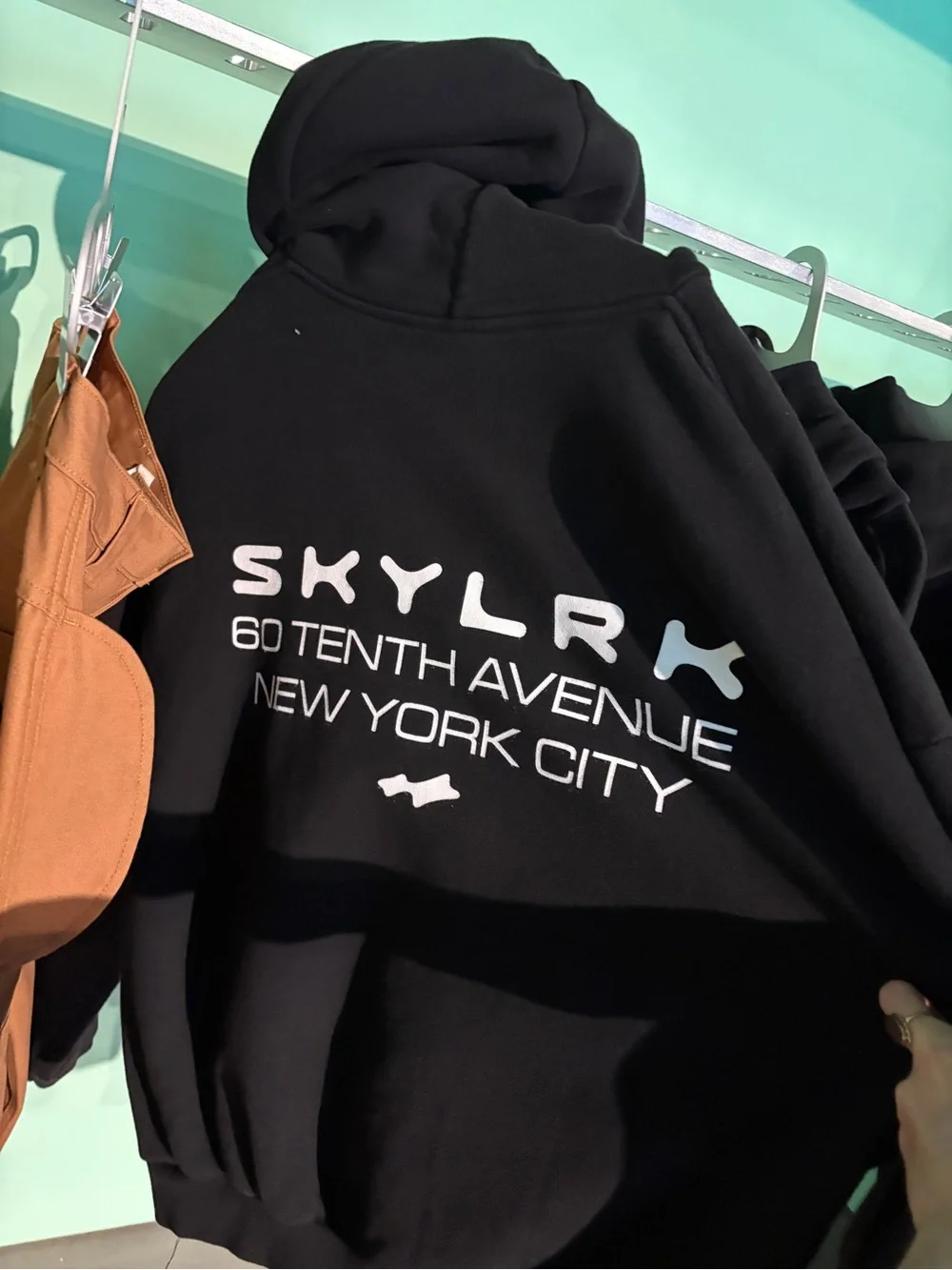 Skylrk Clothing: A Modern Approach to Creative Streetwear and Everyday Fashion