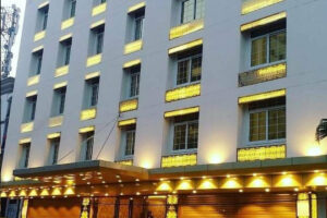 Book Hotel Room in Hazratganj